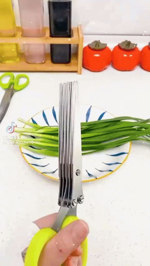 "5-Blade Herb Scissors β Chop Herbs in Seconds!"
